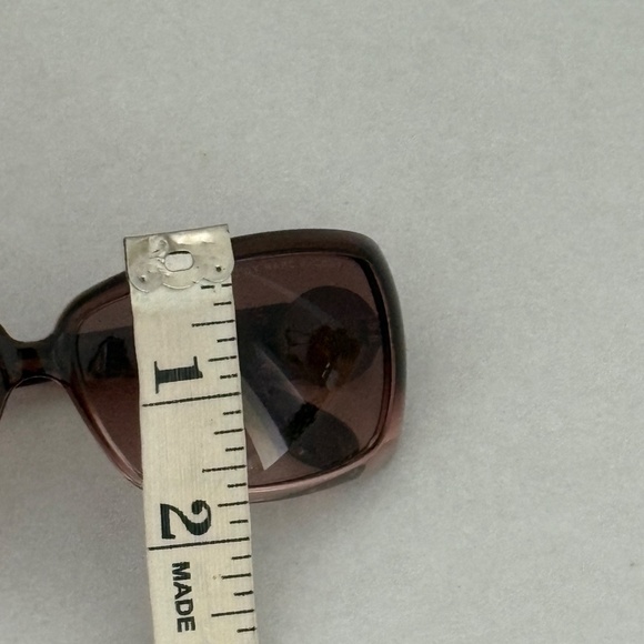 Marc By MARC JACOBS Women's Sunglasses. - Picture 10 of 11